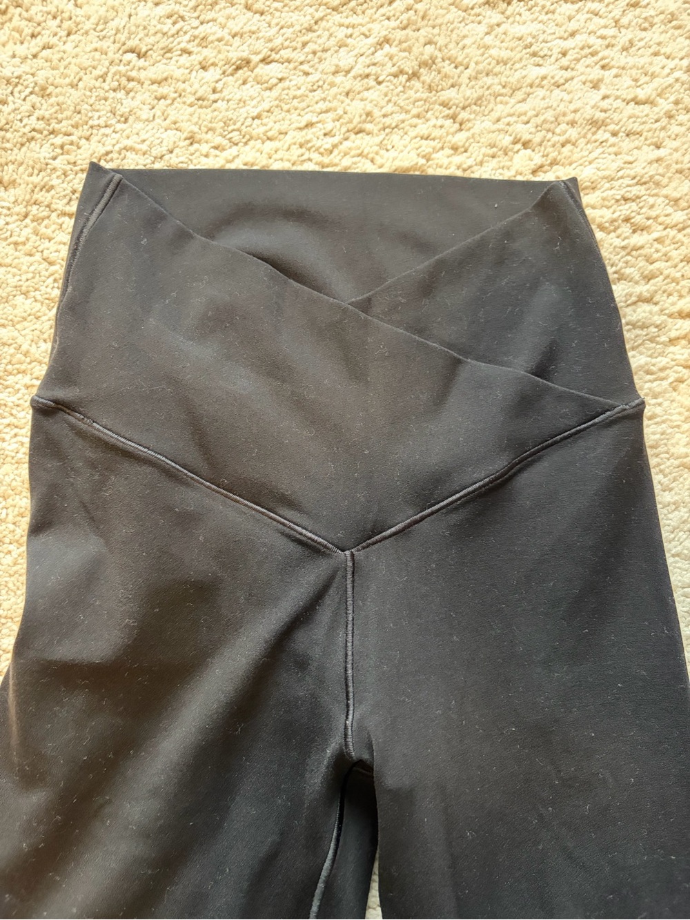 aerie Black High-Rise V-Waist Leggings